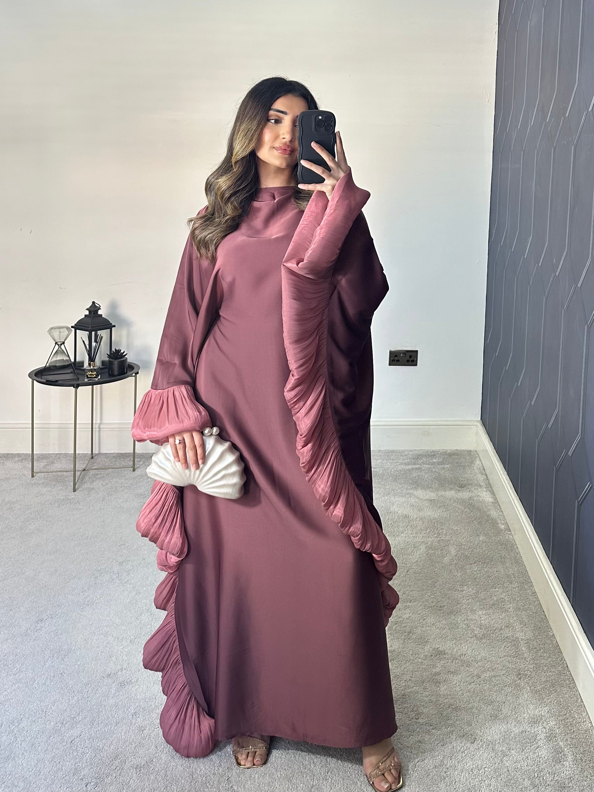 Haniya Ruffle Luxury Abaya (Mauve)