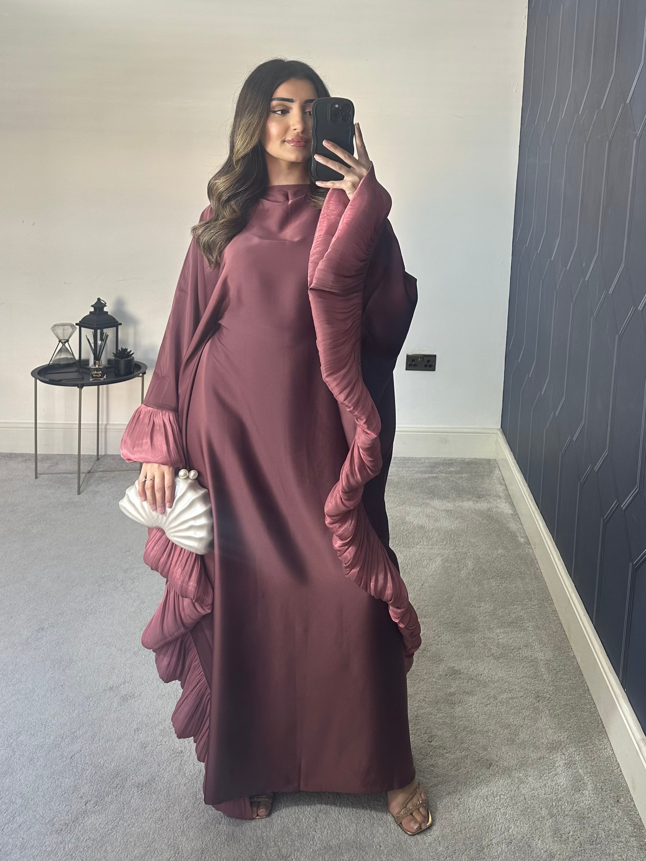 Haniya Ruffle Luxury Abaya (Mauve)