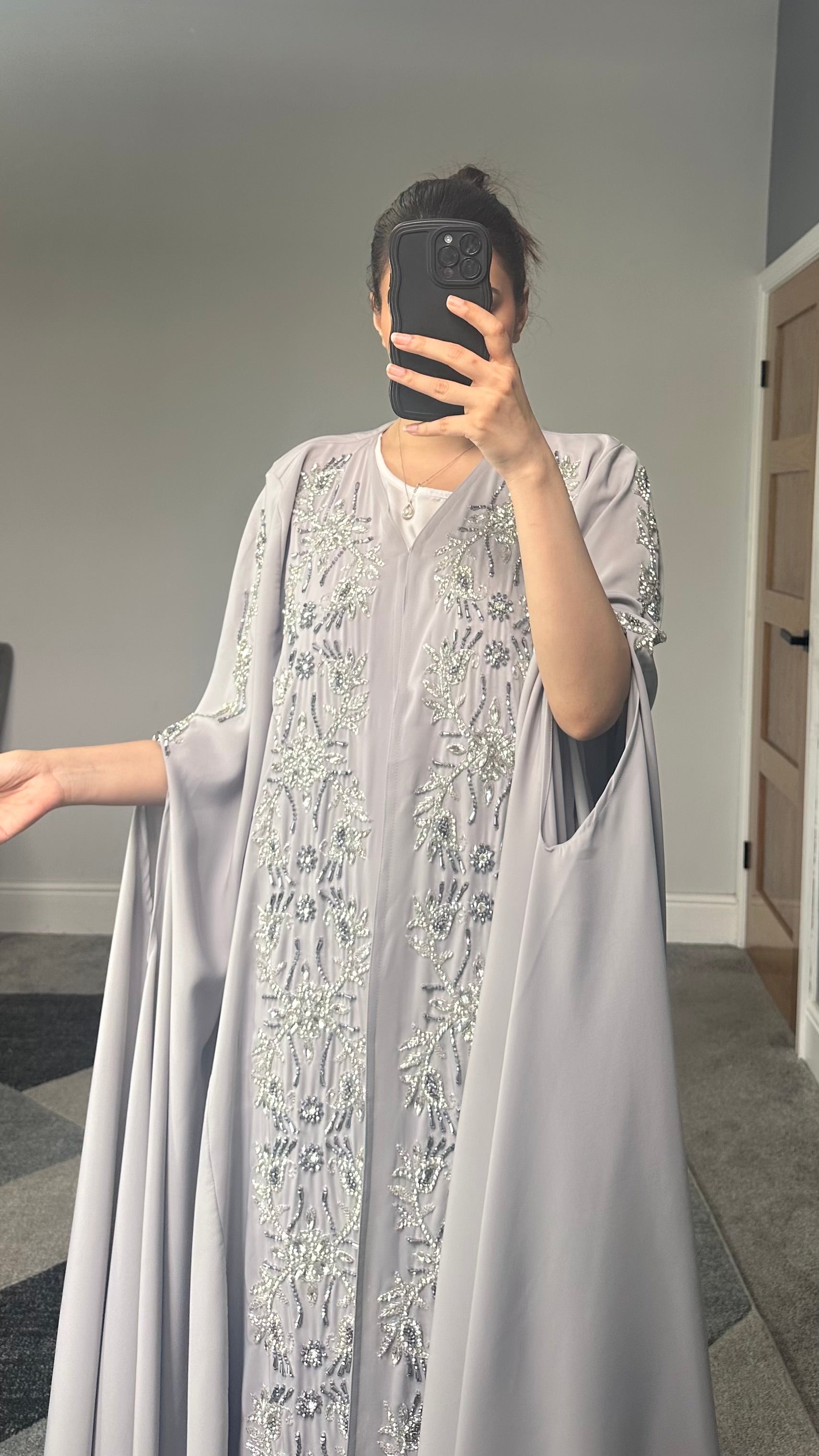 Ainaz Embellished Free Size Cape Abaya (Greyish/Stone)