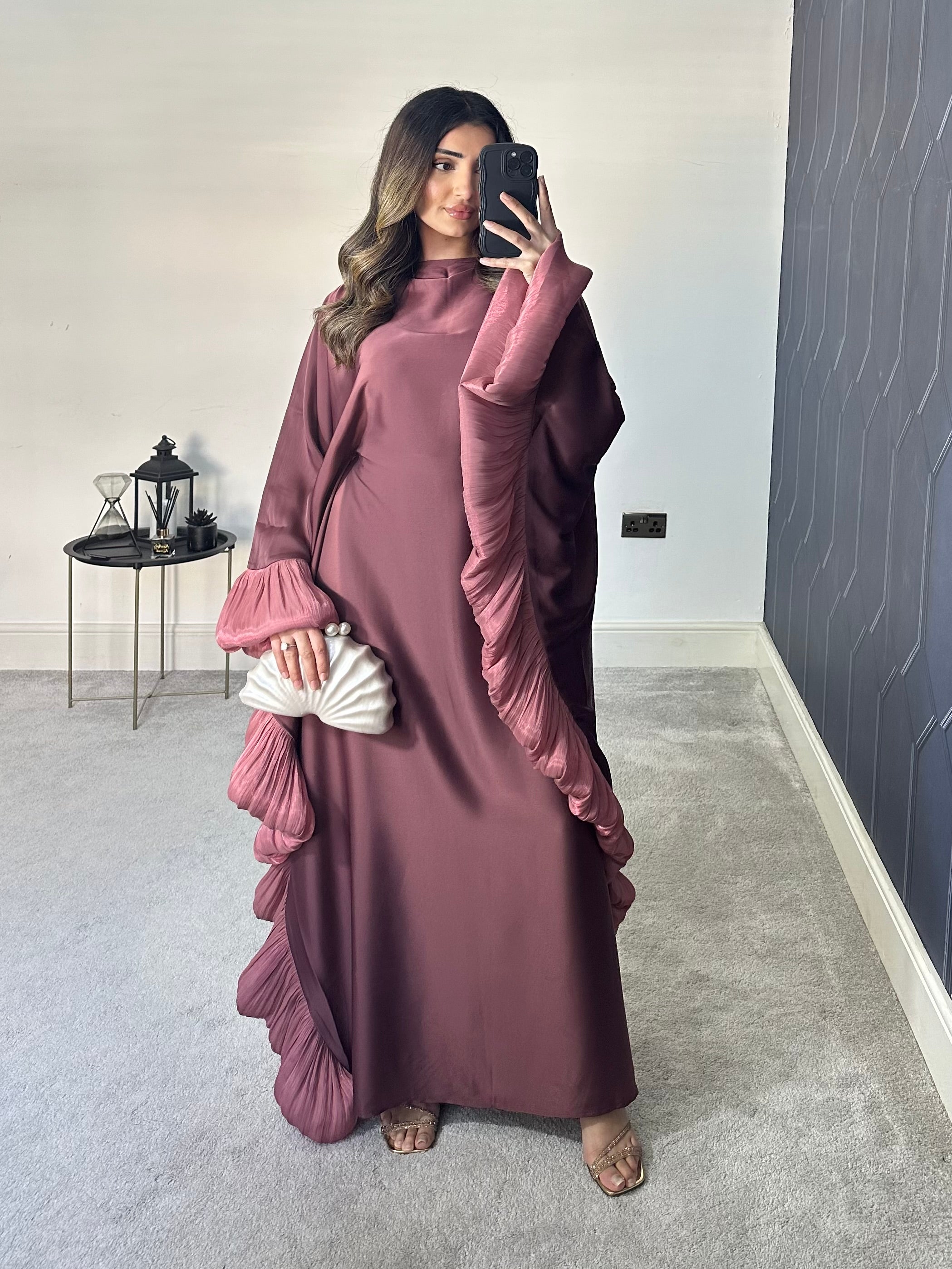 Haniya Ruffle Luxury Abaya (Mauve)
