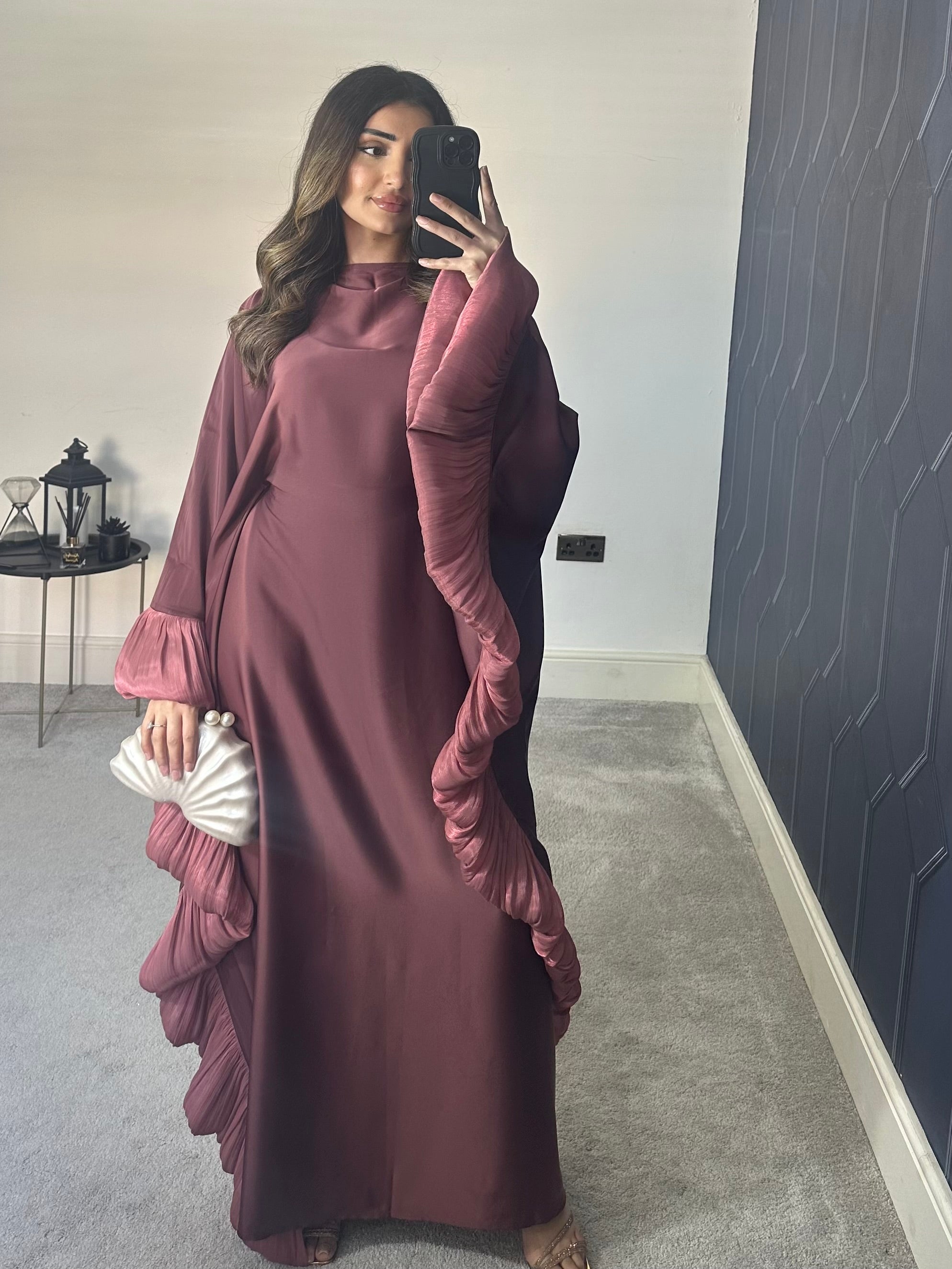 Haniya Ruffle Luxury Abaya (Mauve)