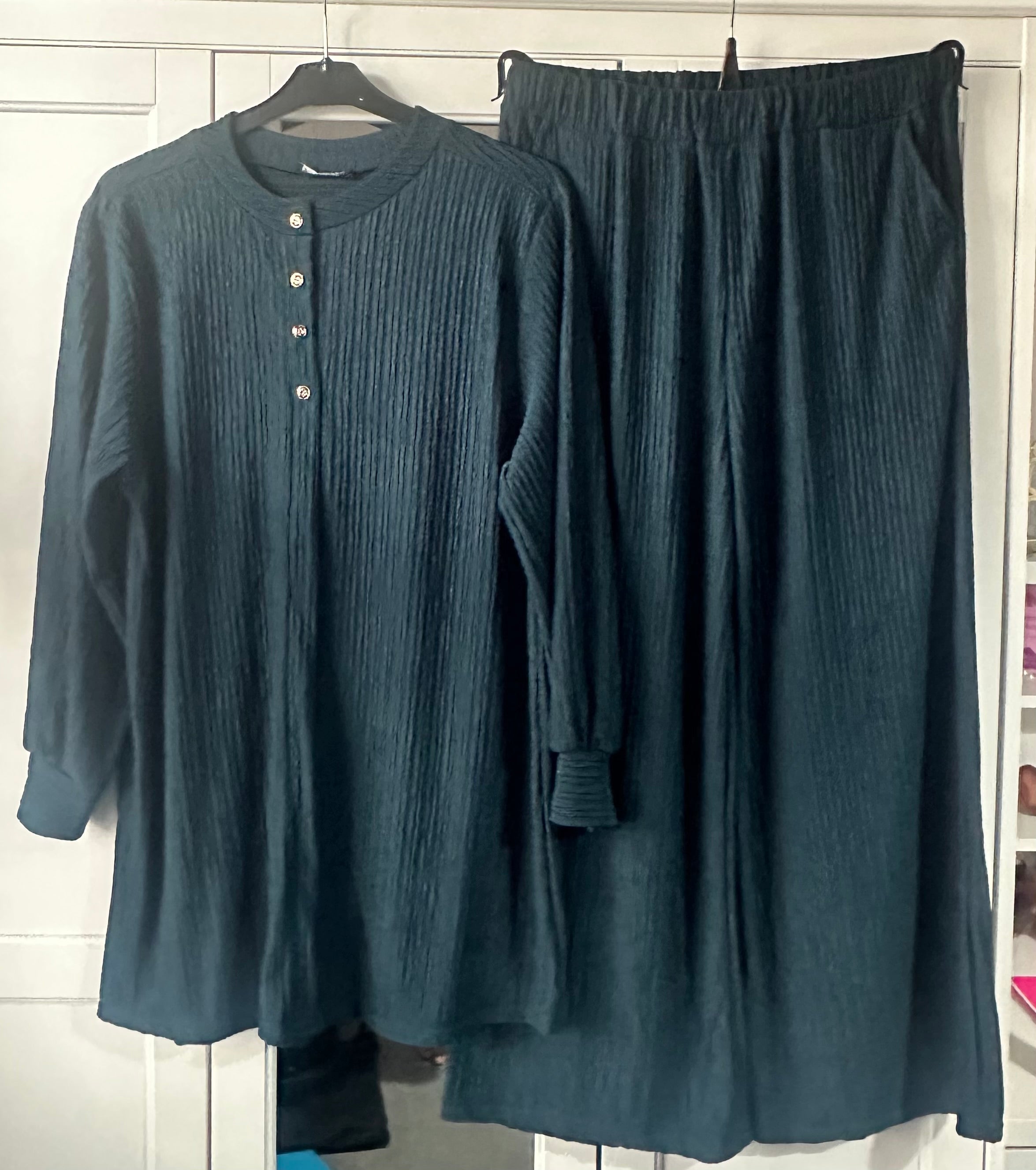 Huda Crinkle 2 piece co ords set