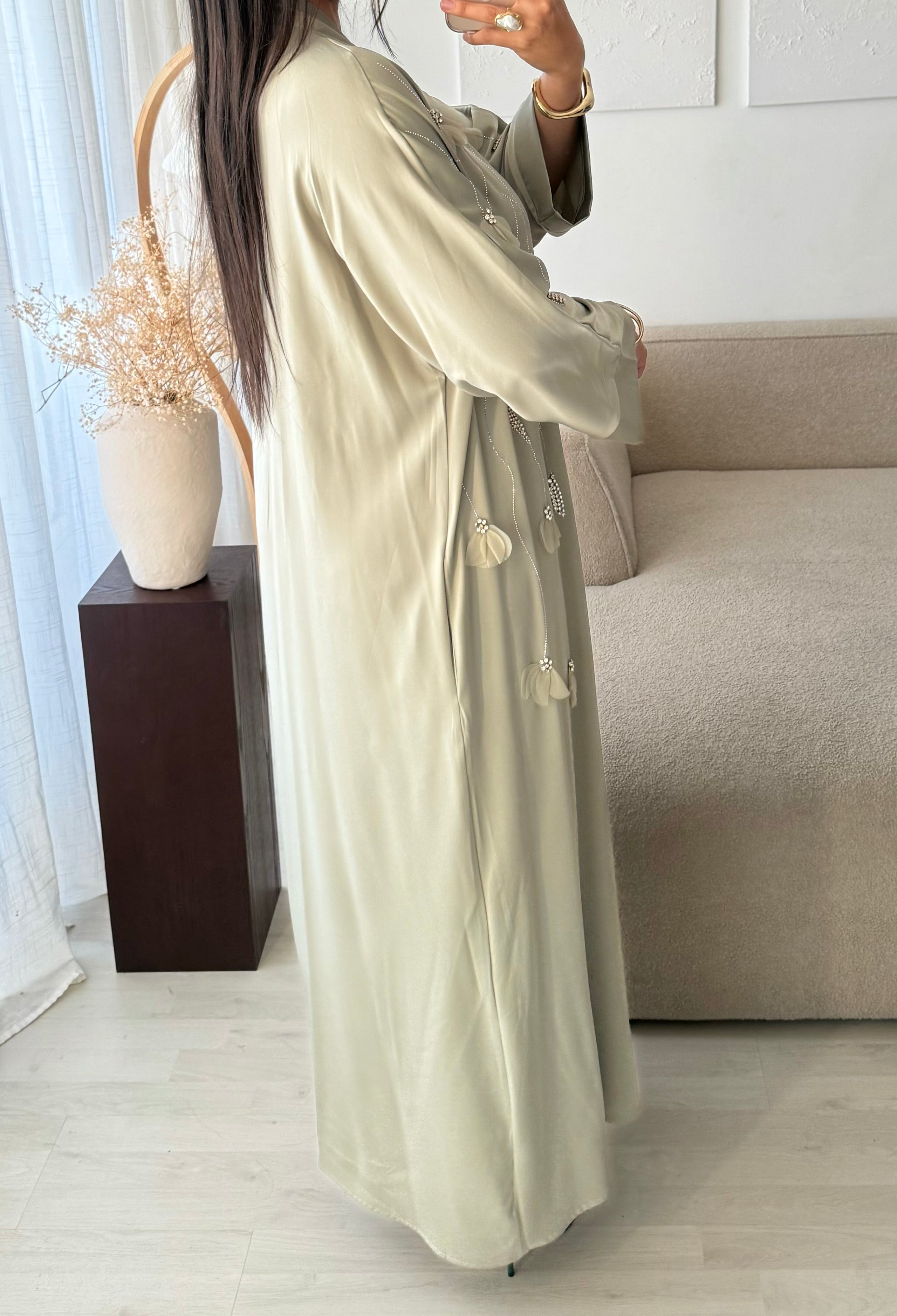 Inara Abaya