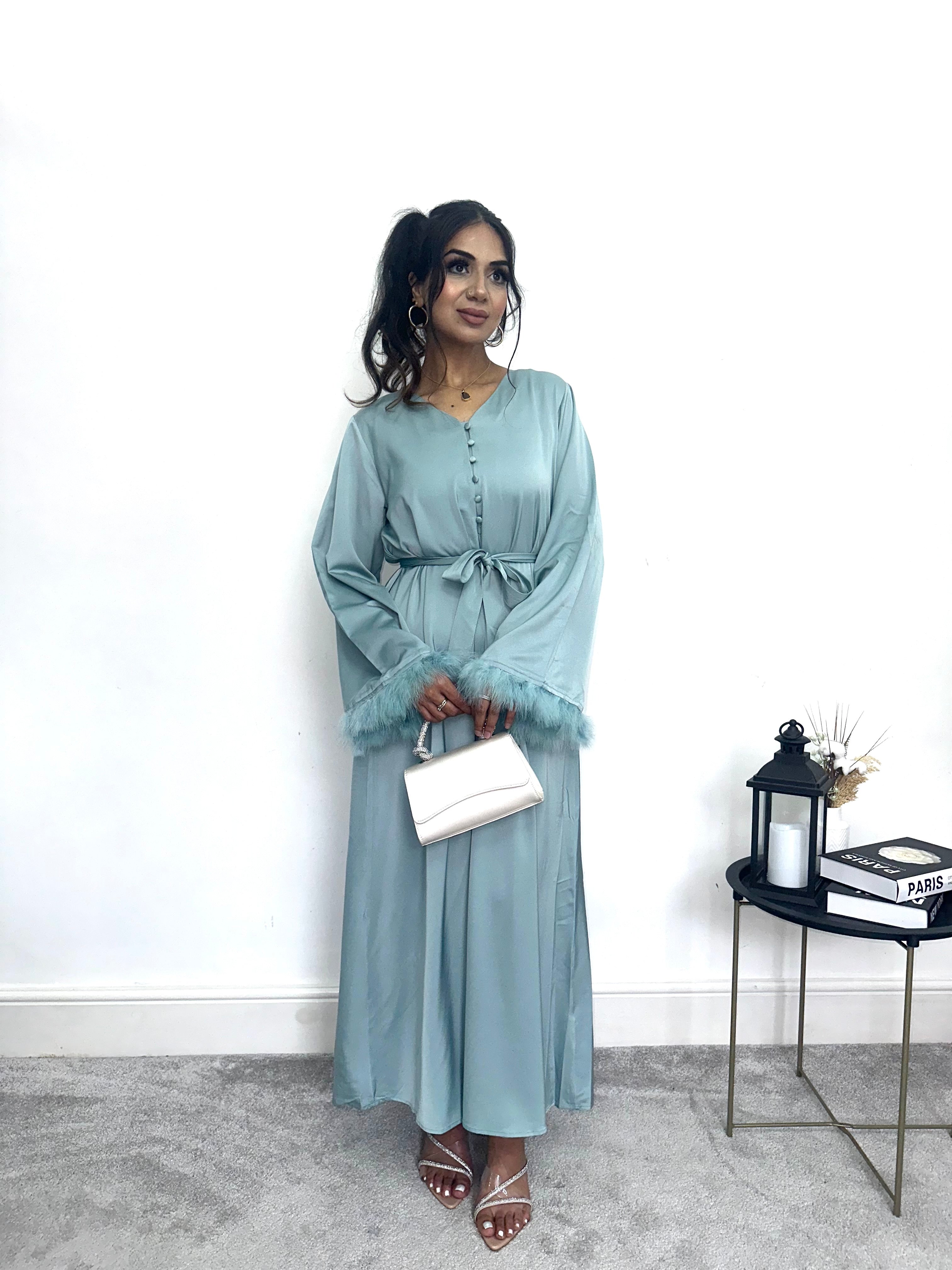 Arwa Feather Abaya