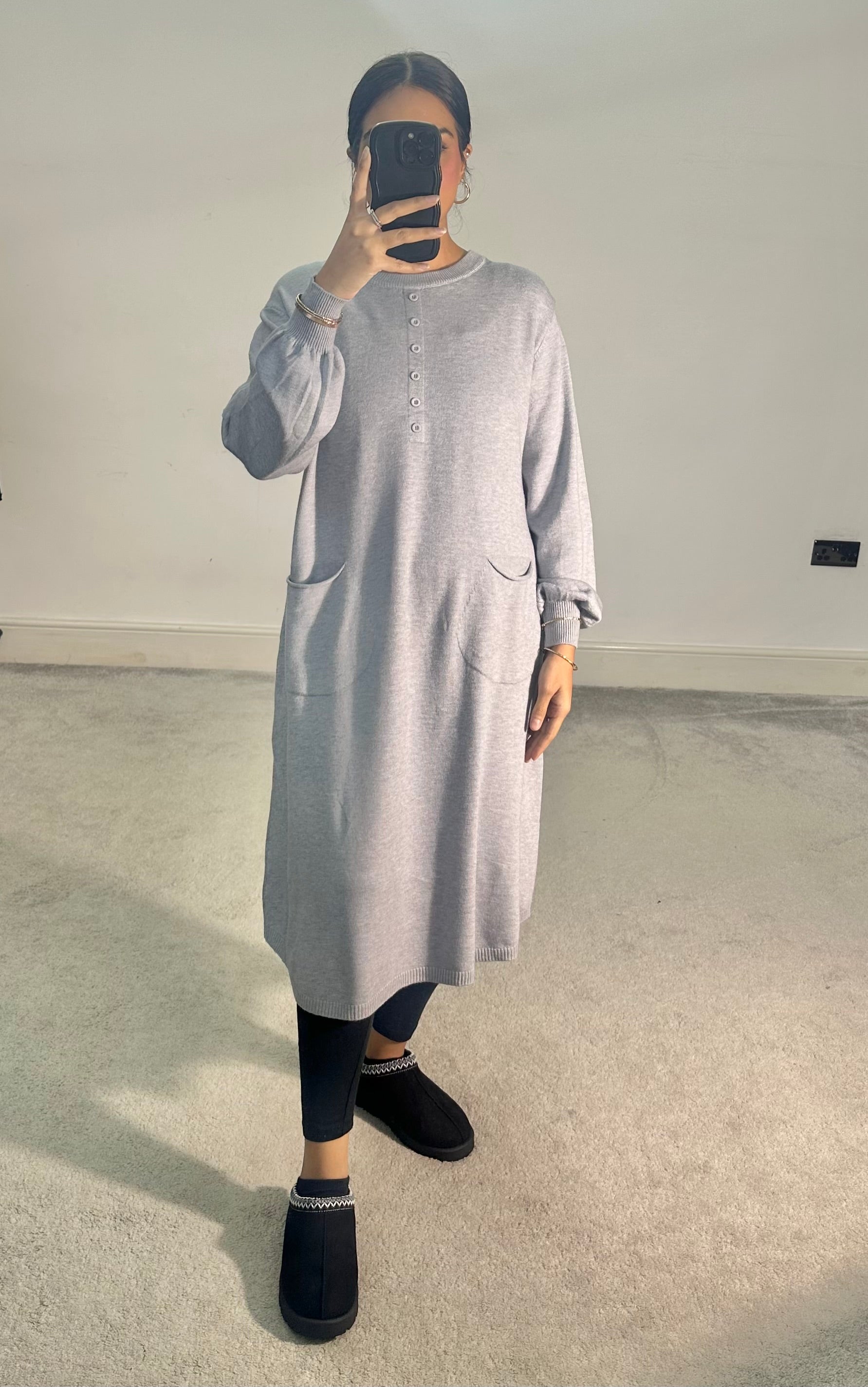 Laiba Soft knitted pocket dress
