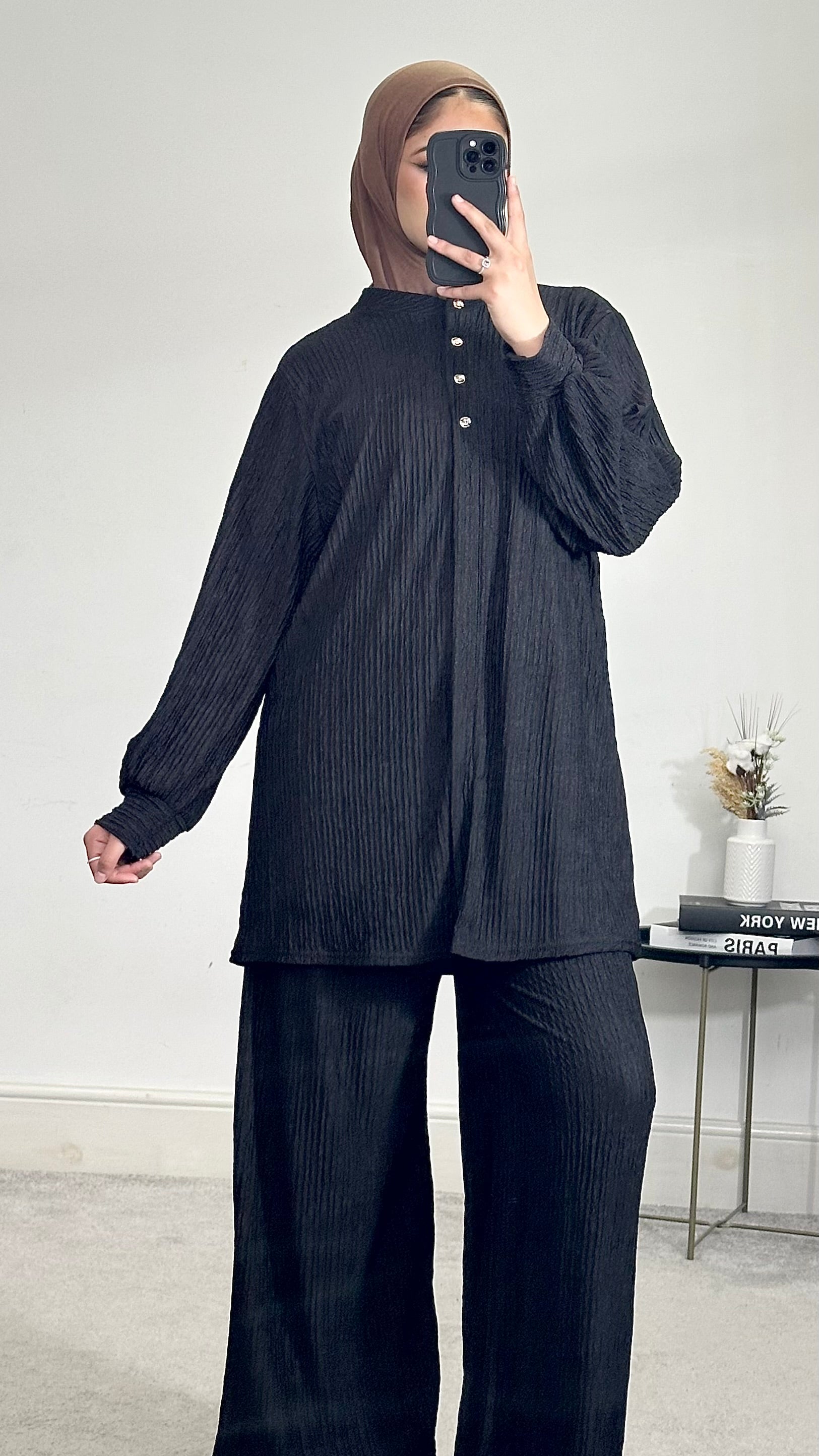 Huda Crinkle 2 piece co ords set