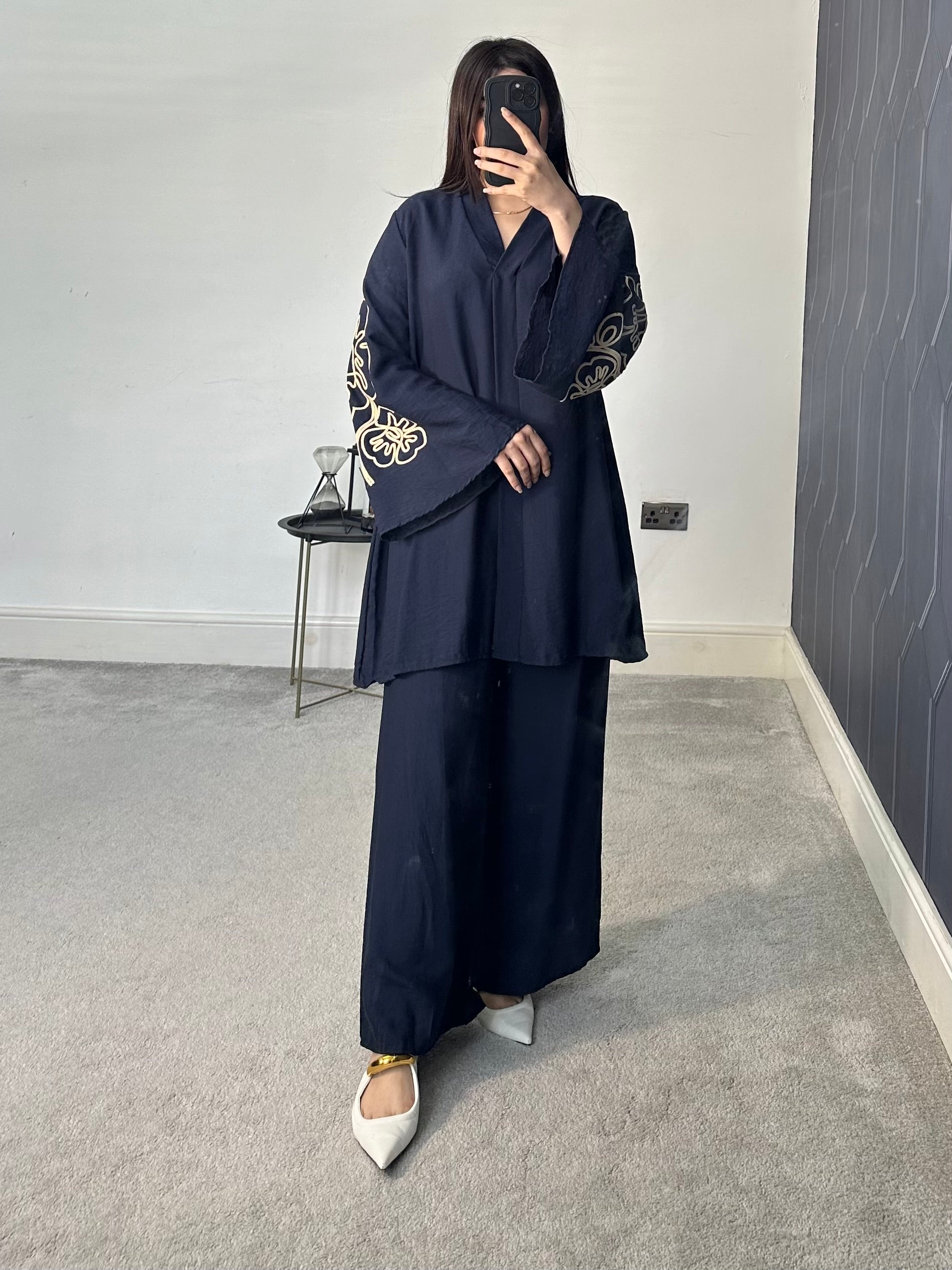 Zeba Thread work detail 2 piece set