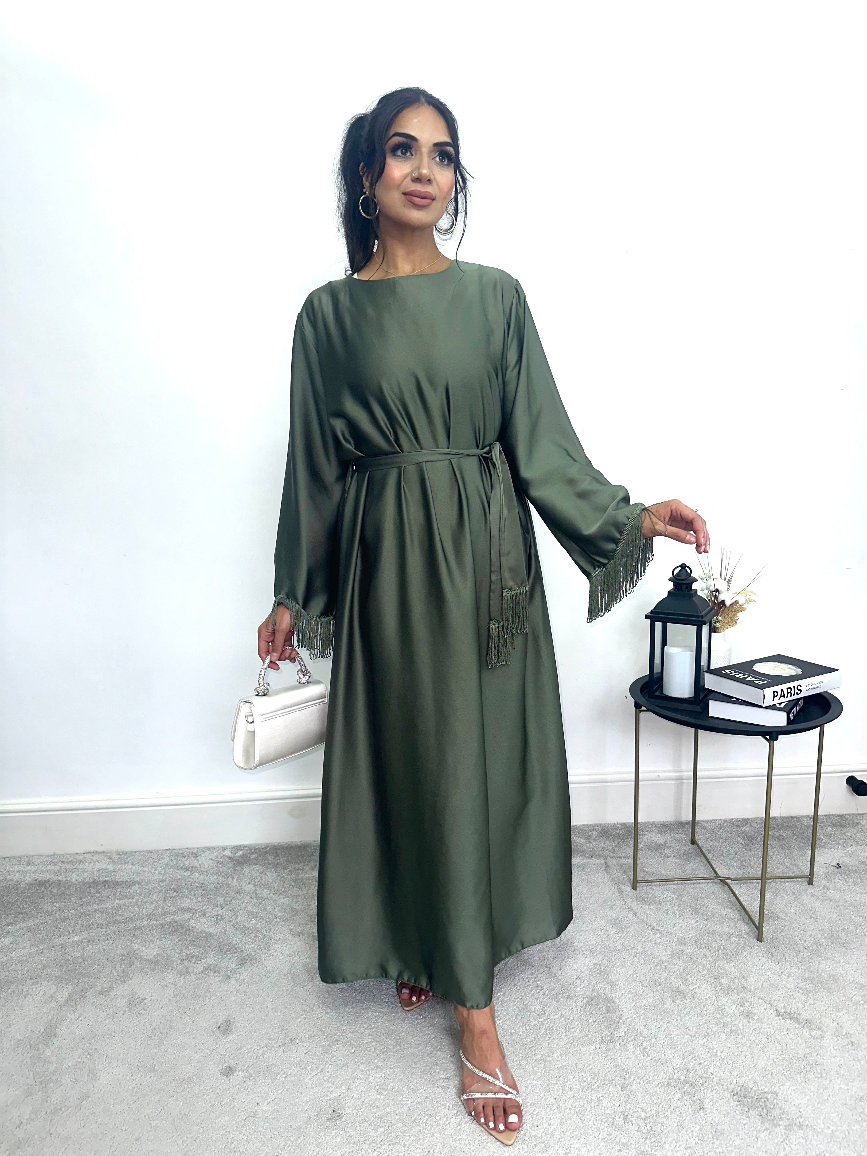 Dania Tassle Abaya