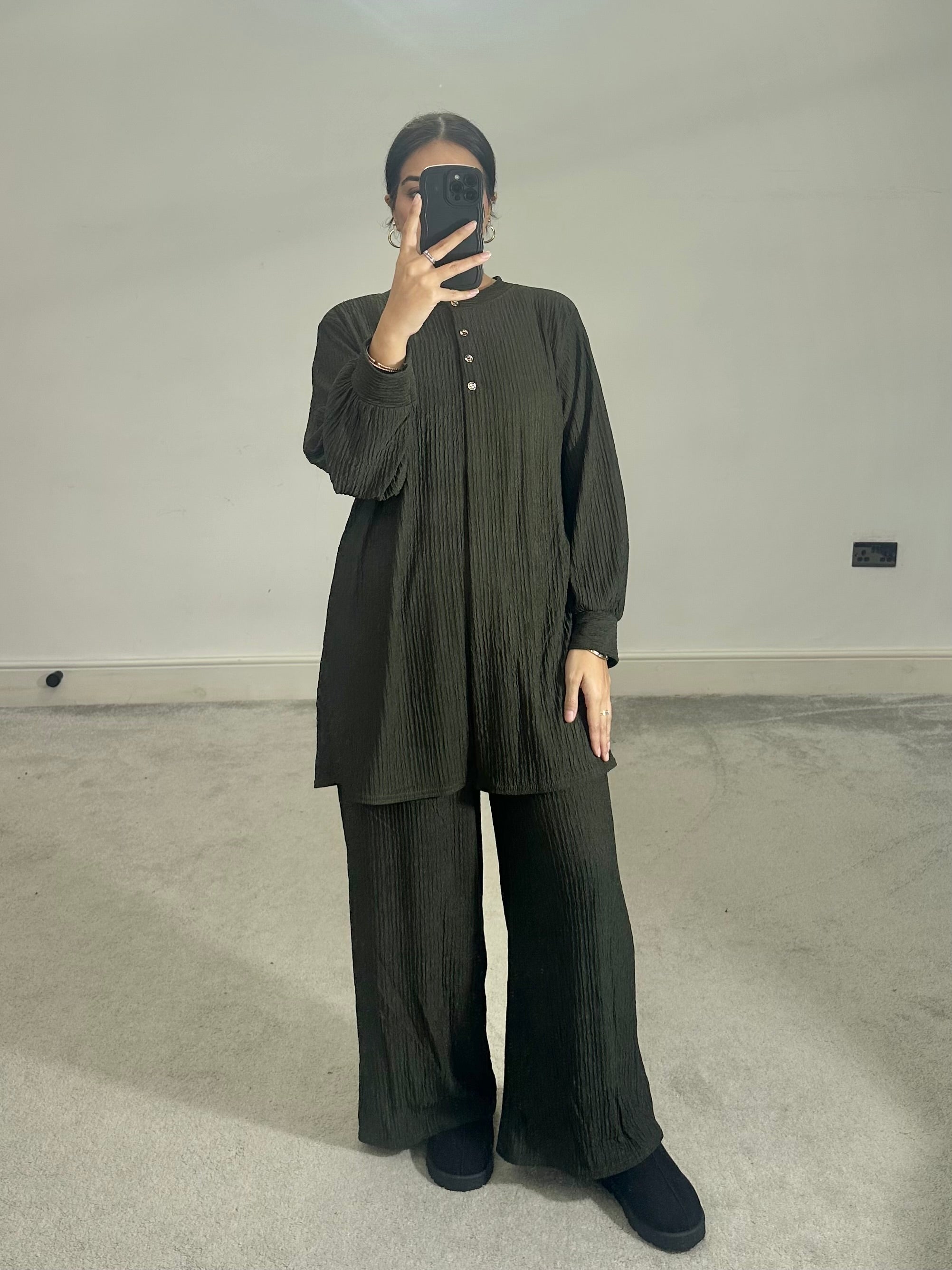 Huda Crinkle 2 piece co ords set