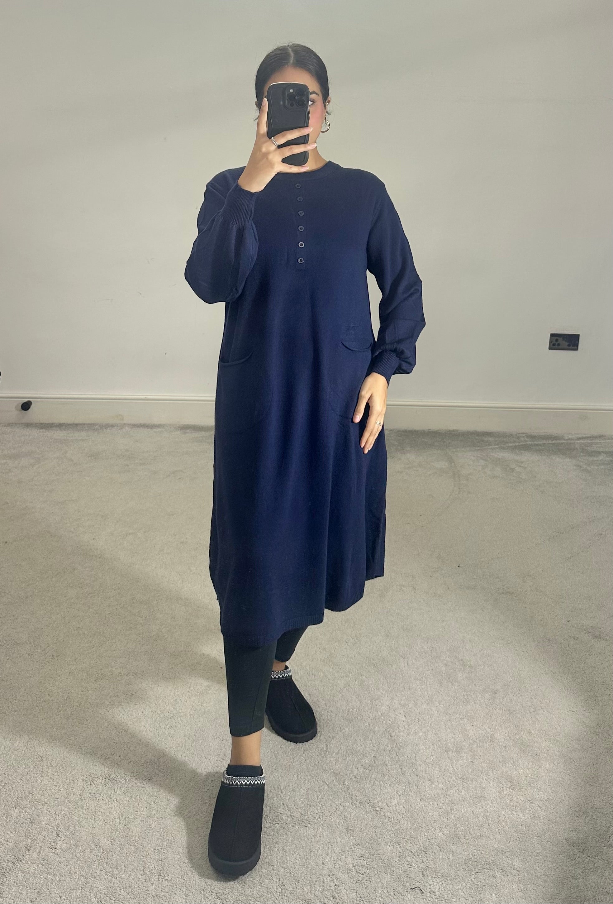 Laiba Soft knitted pocket dress