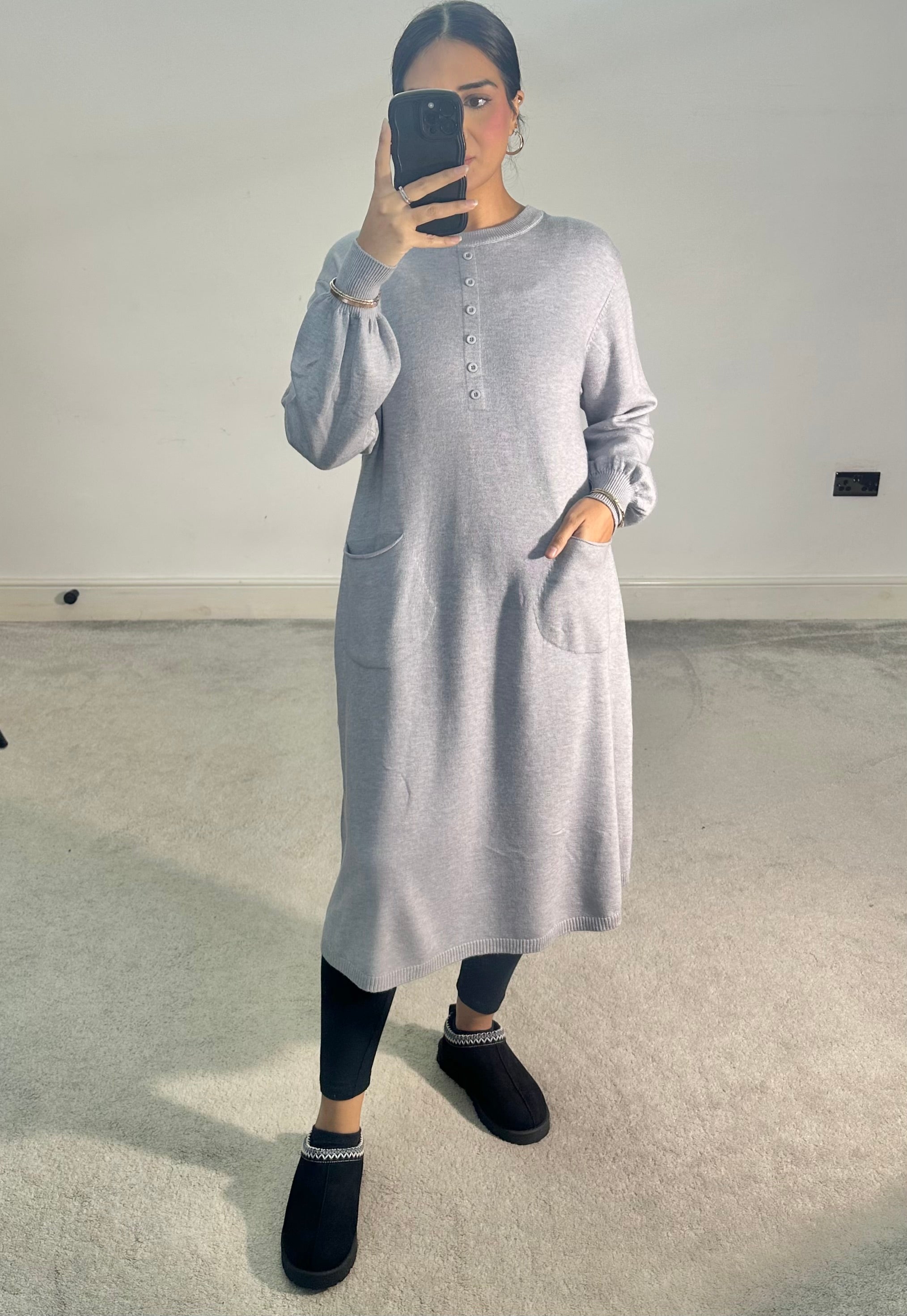 Laiba Soft knitted pocket dress