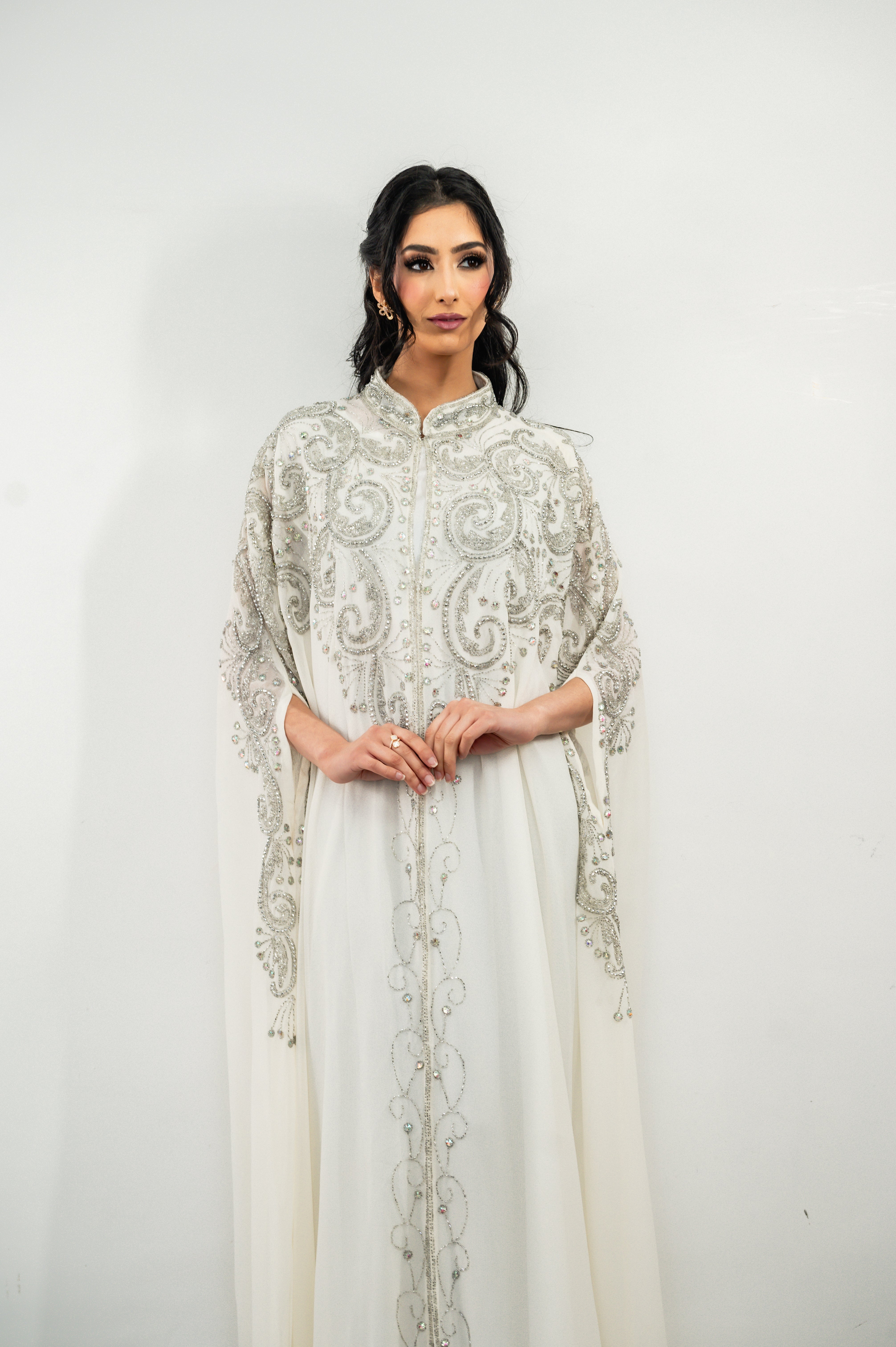 Manha Cape Abaya (White)