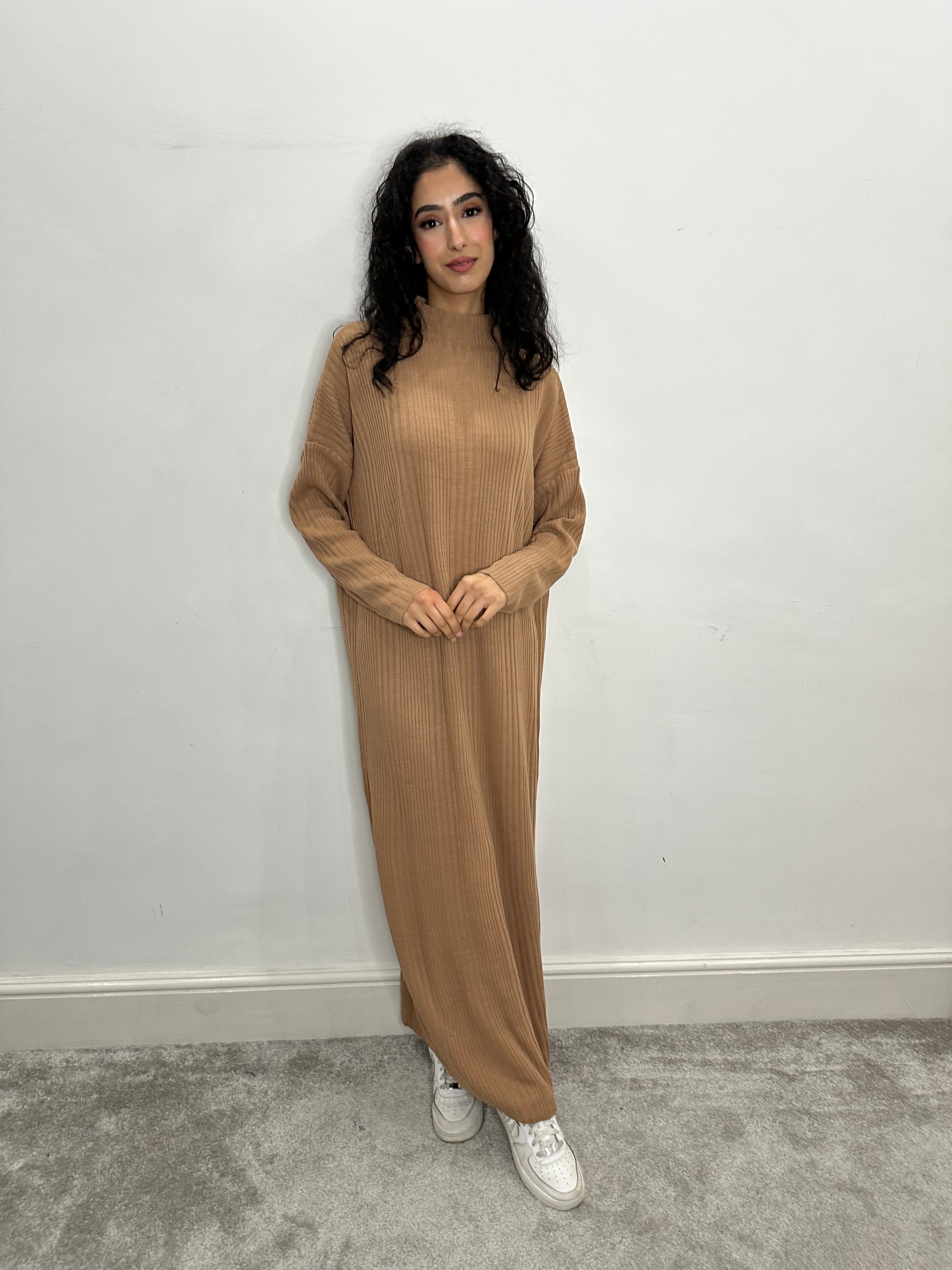 Hira Knitted Maxi Dress /Abaya