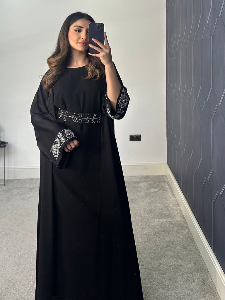 Anaqa 4 piece abaya set