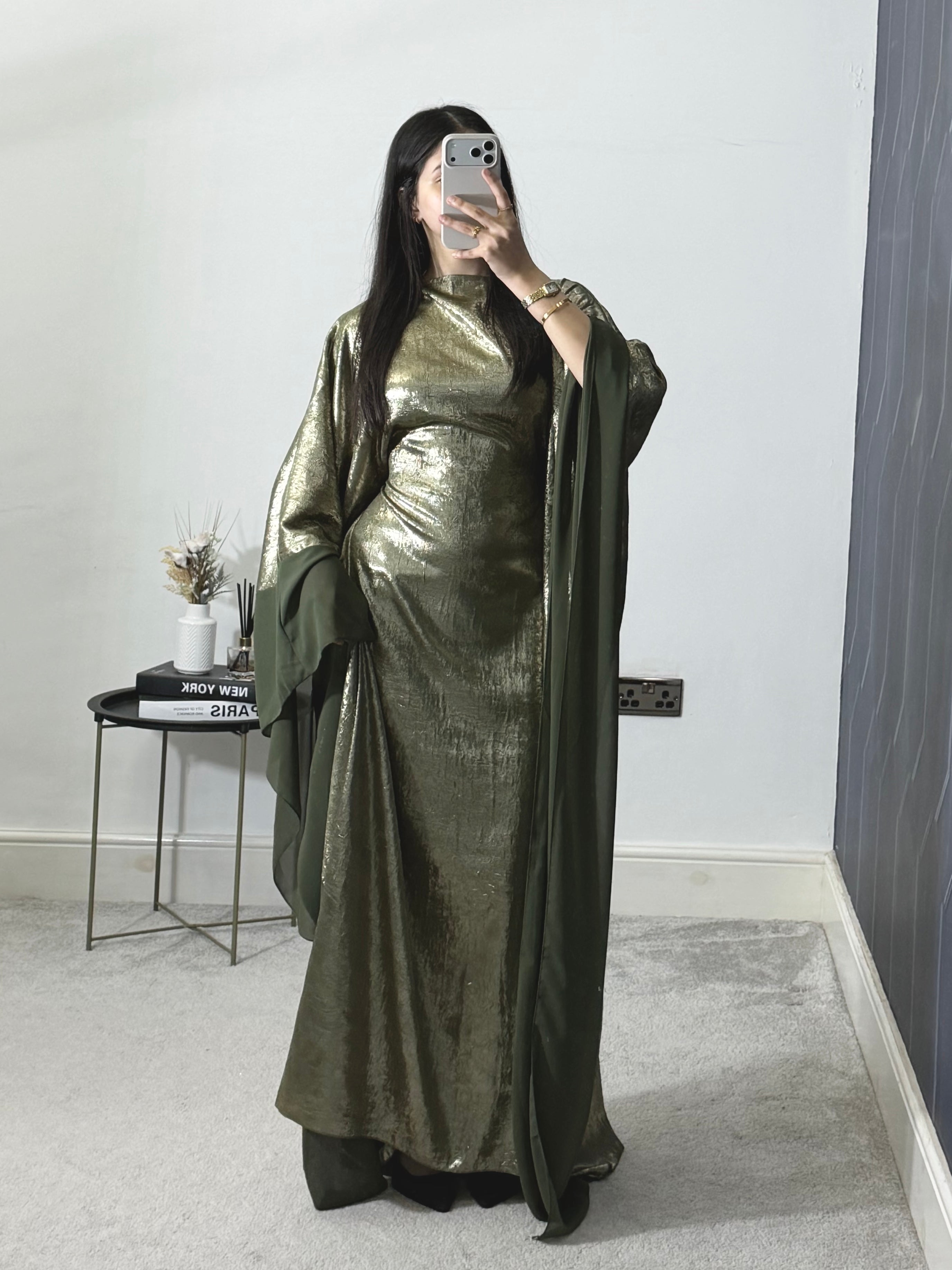 Yusra Metallic Free Size Kaftan with adjustable inner belt