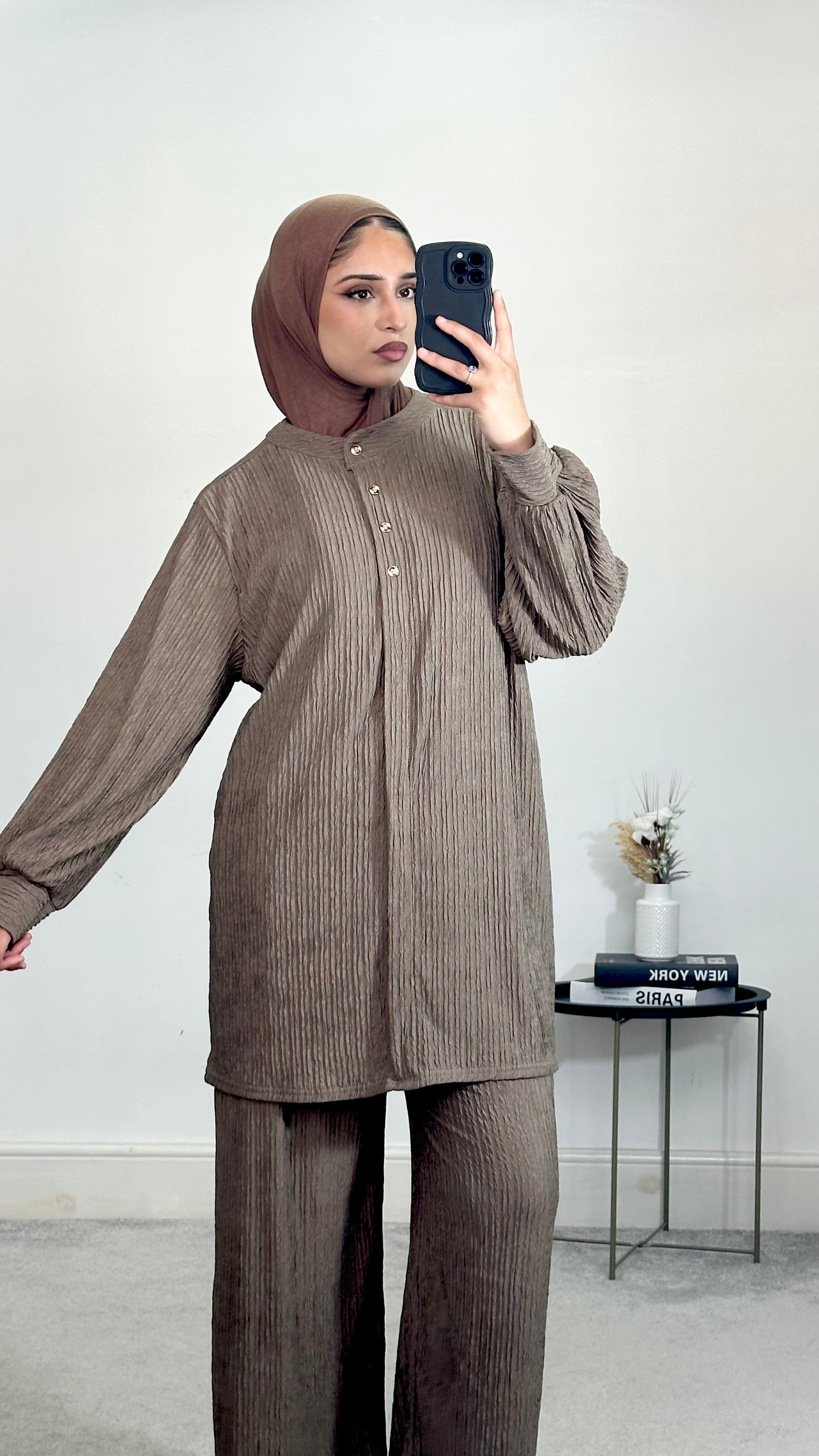 Huda Crinkle 2 piece co ords set