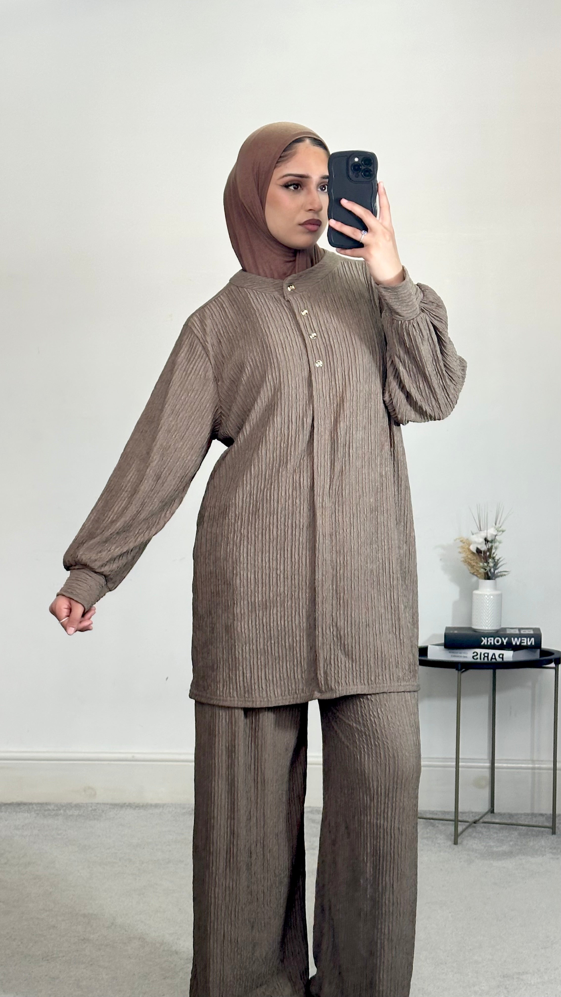 Huda Crinkle 2 piece co ords set