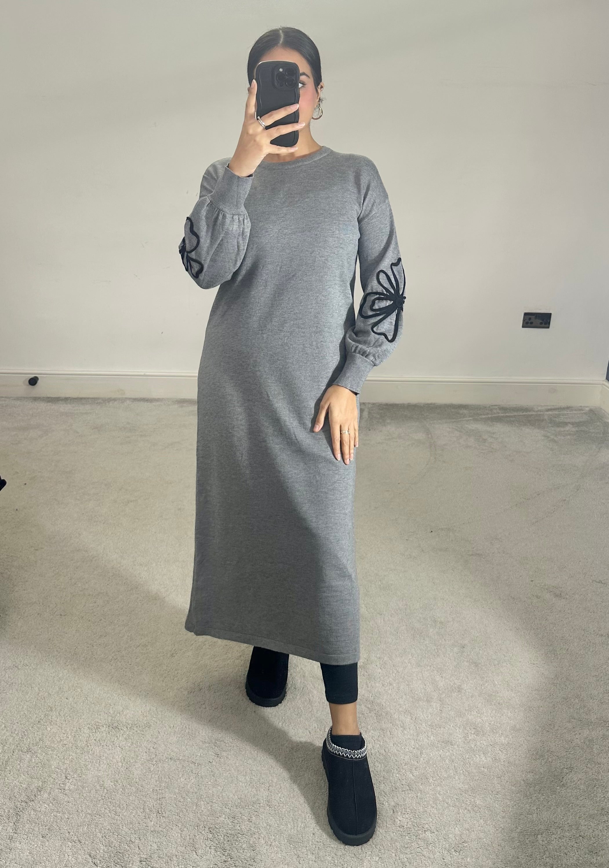 Husna Flower detail knitted dress