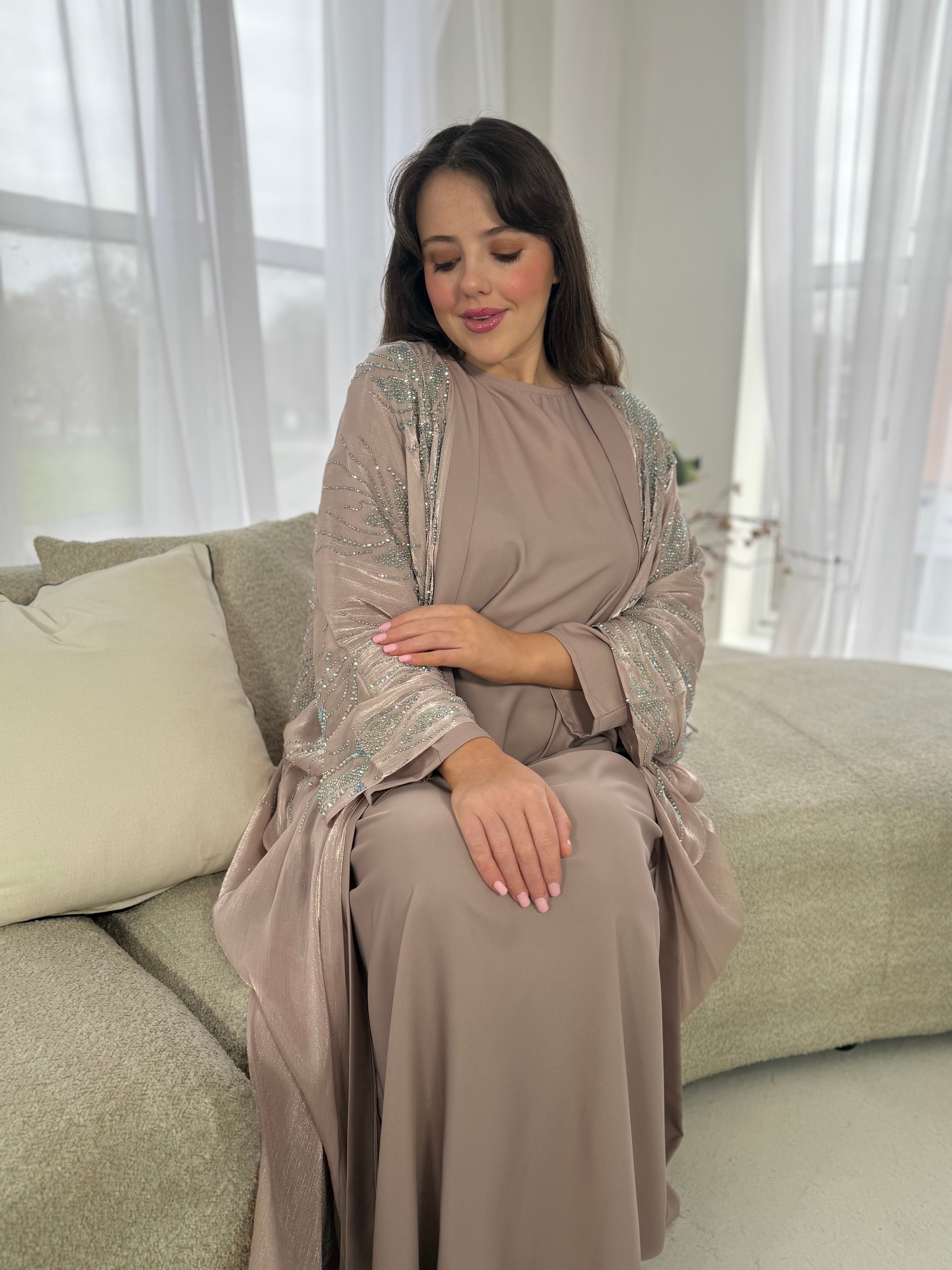 Al-Jawhara Embellished 2 pcs abaya set (Blush)