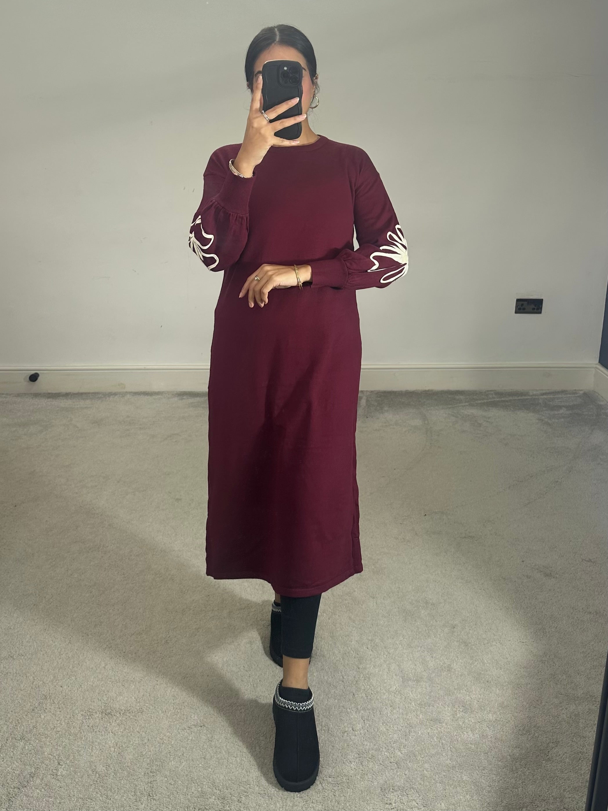 Husna Flower detail knitted dress