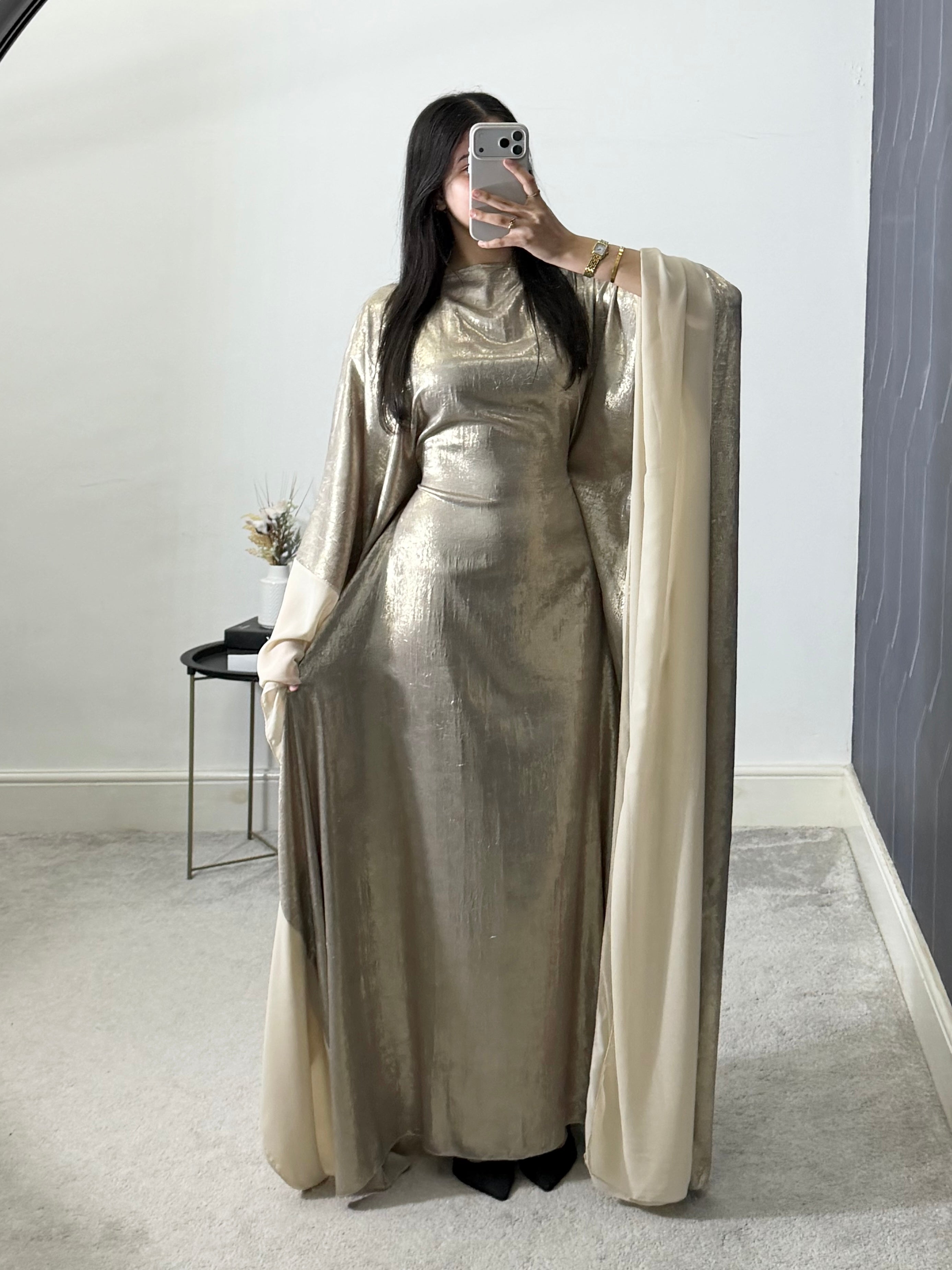 Yusra Metallic Free Size Kaftan with adjustable inner belt