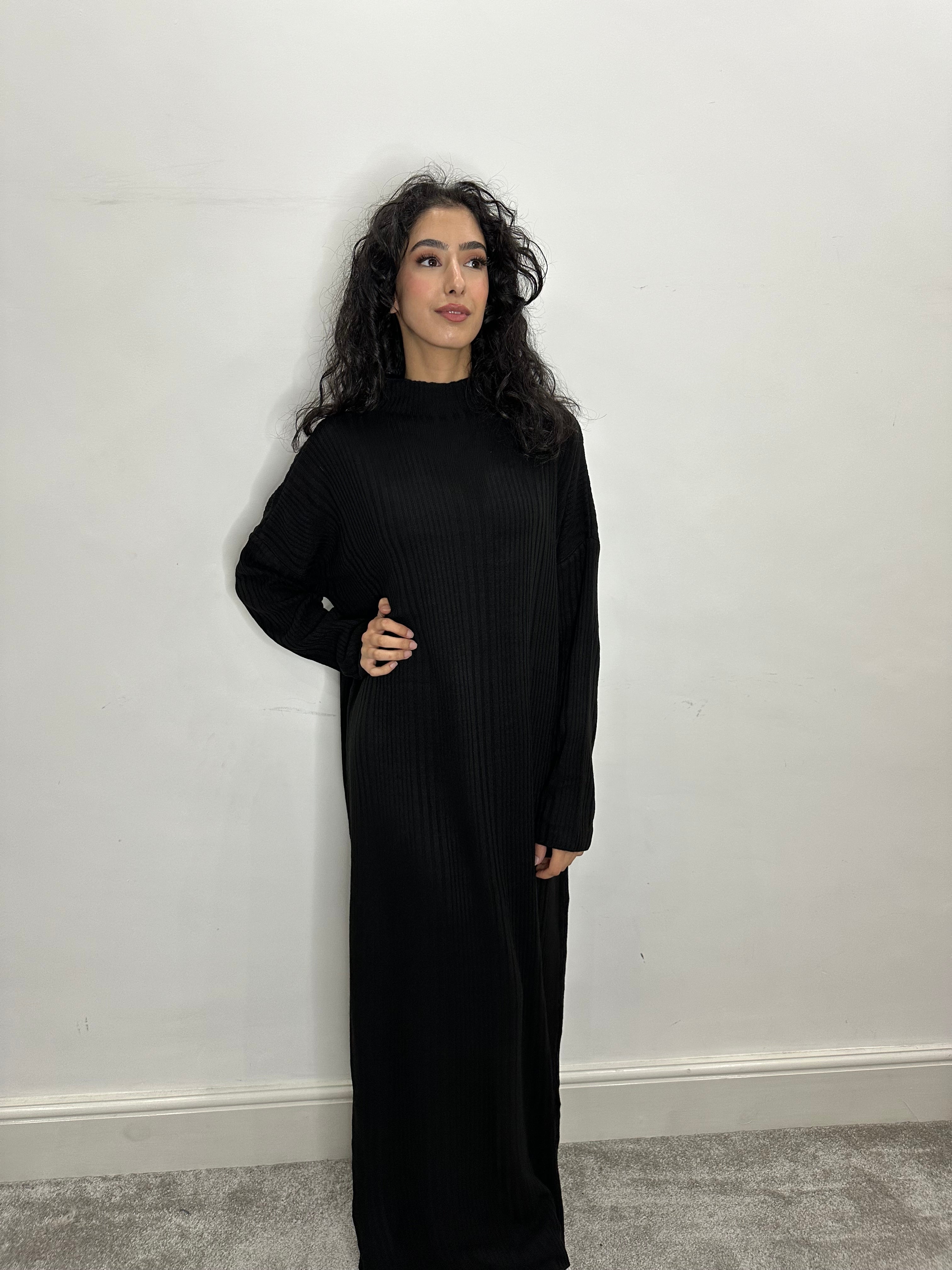 Hira Knitted Maxi Dress /Abaya