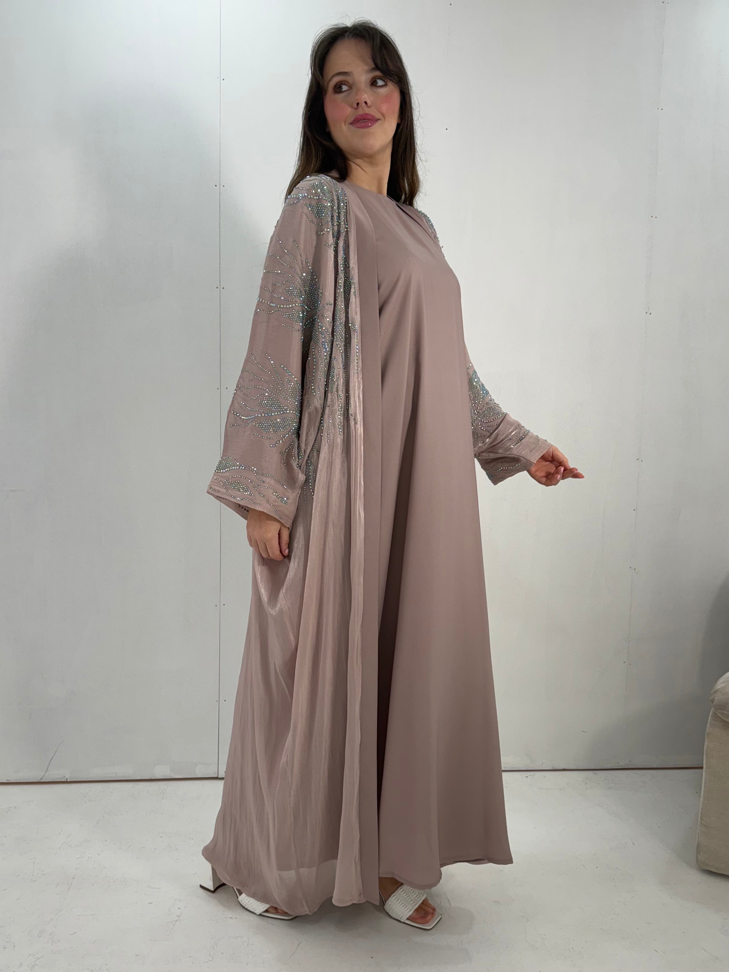 Al-Jawhara Embellished 2 pcs abaya set (Blush)