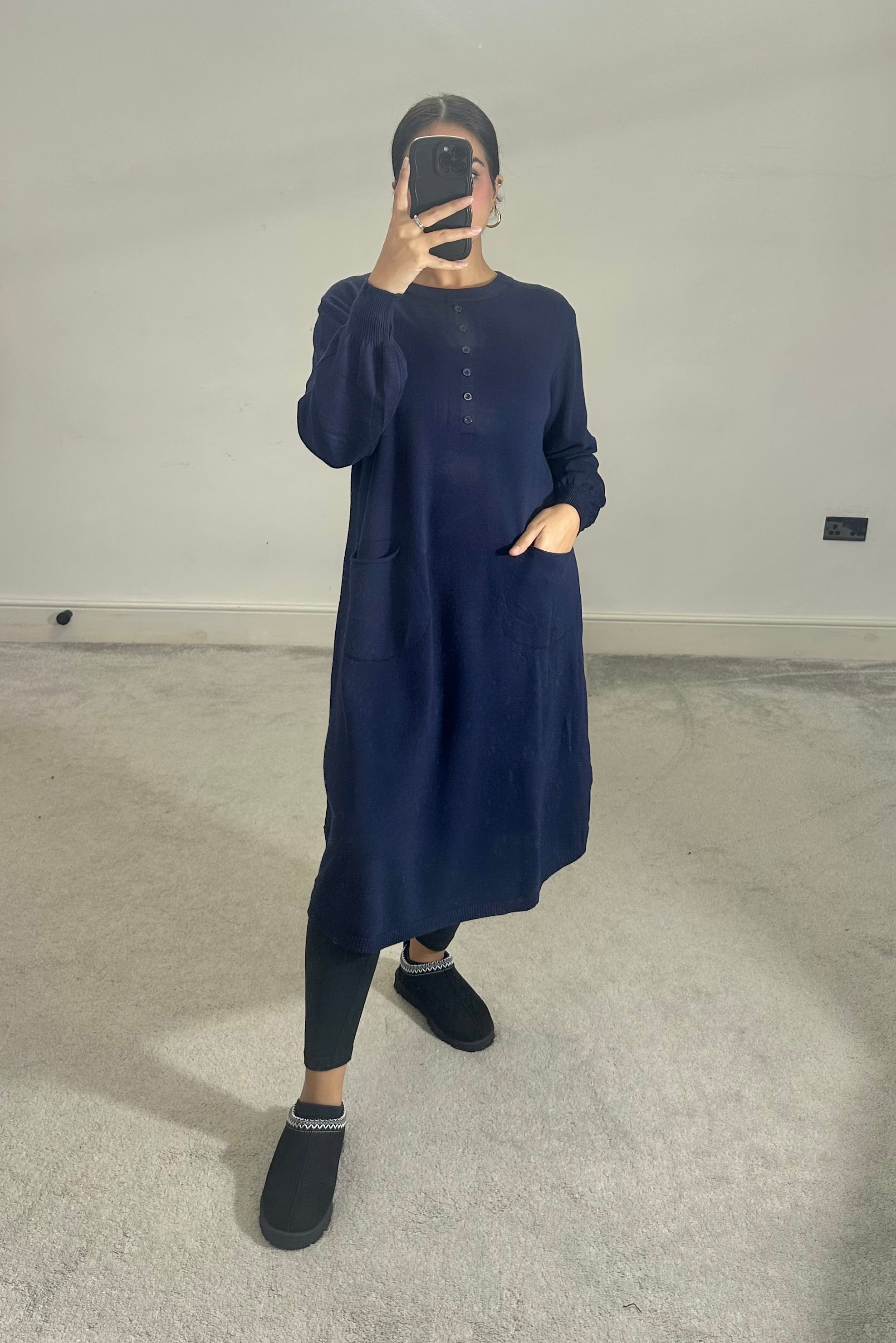 Laiba Soft knitted pocket dress