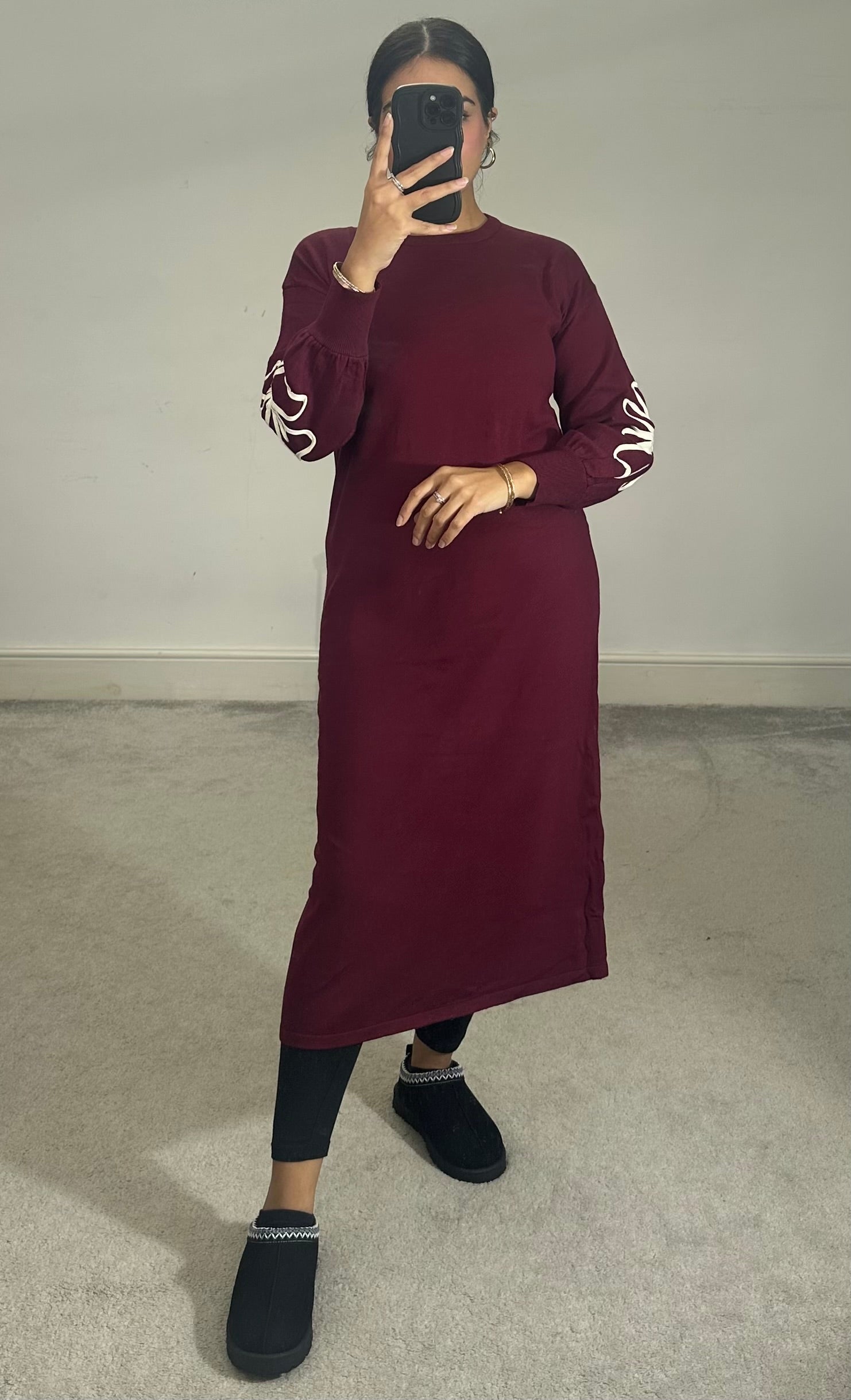 Husna Flower detail knitted dress