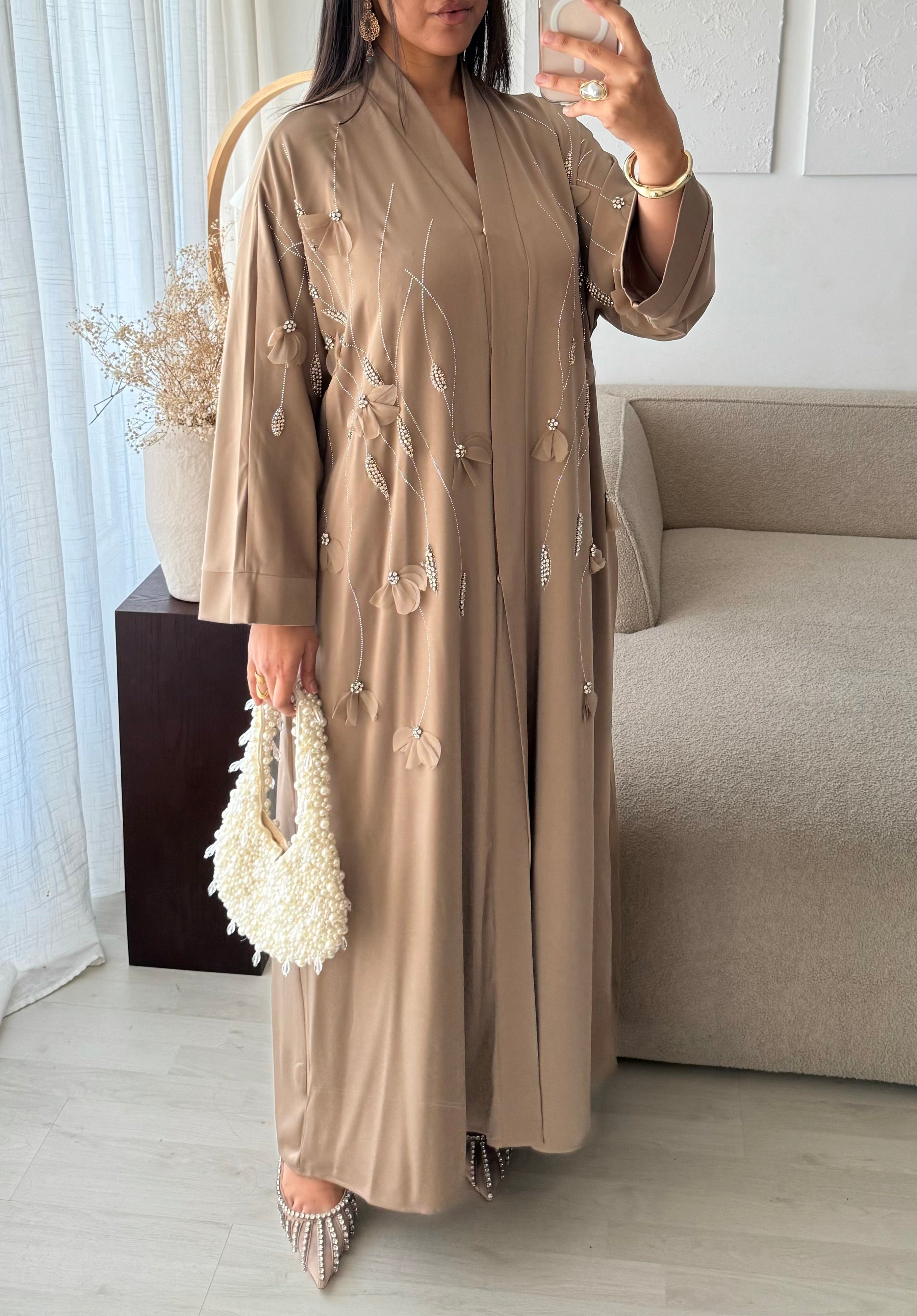 Inara Abaya