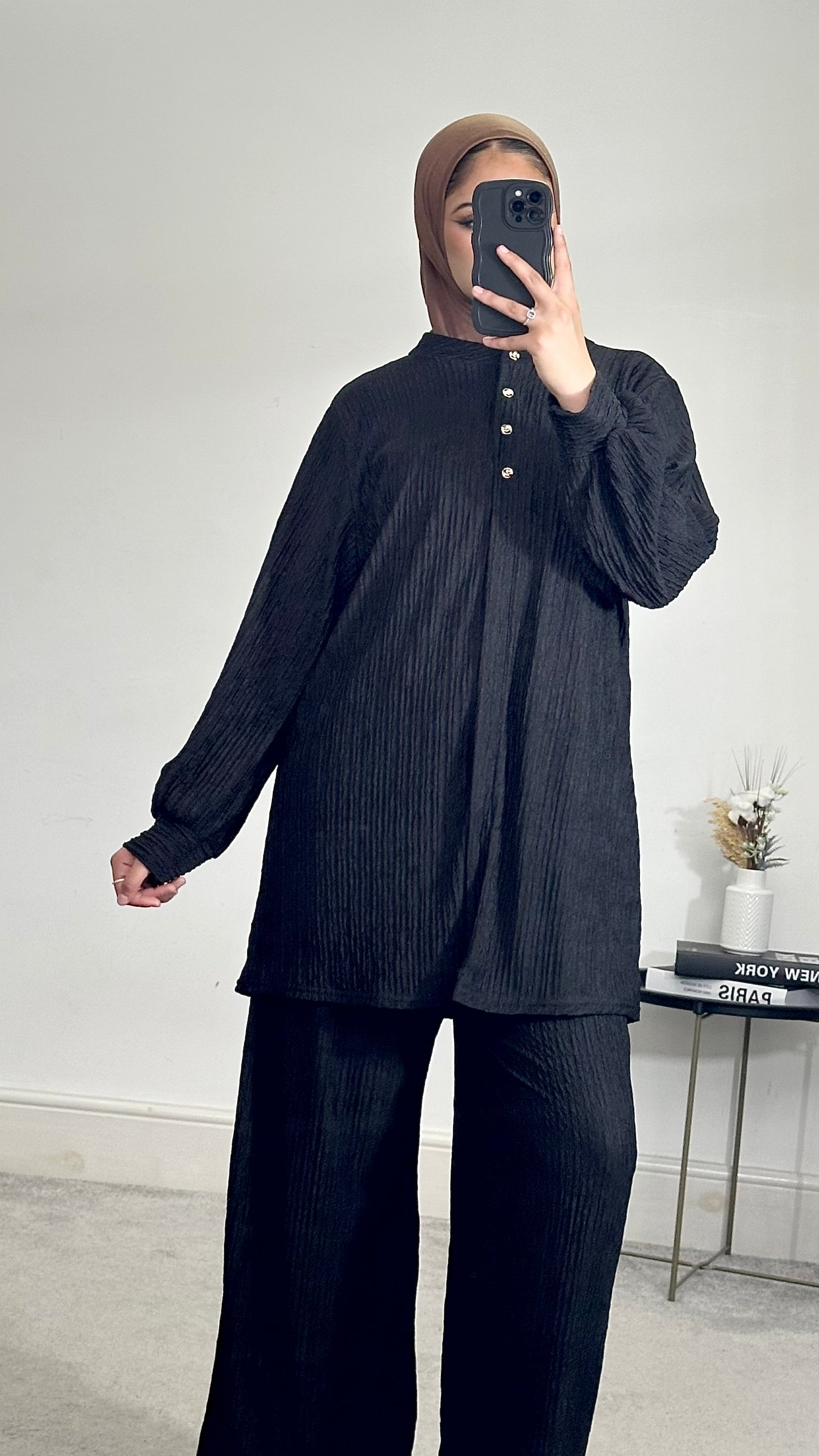 Huda Crinkle 2 piece co ords set