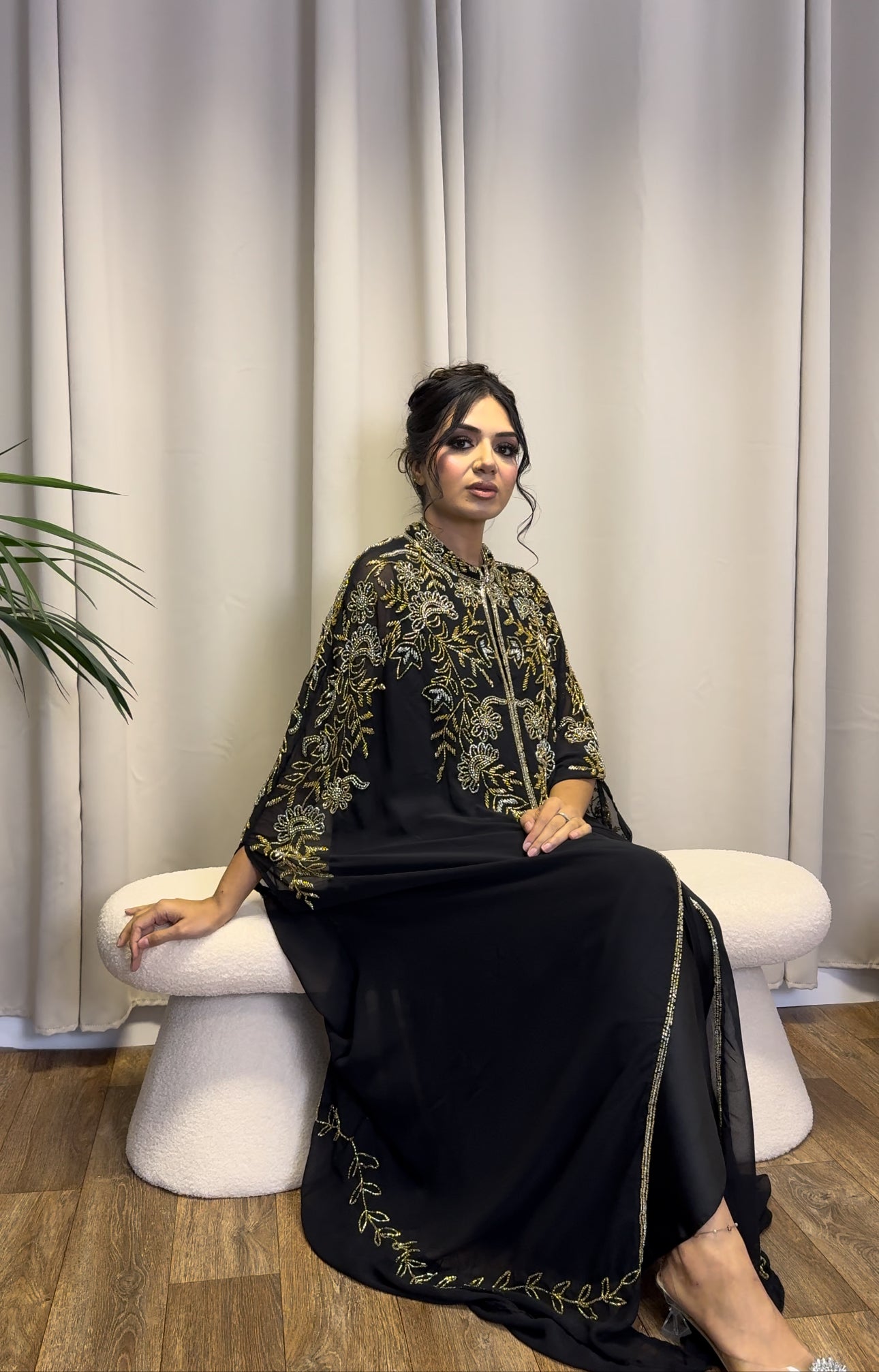 Areema Luxurious Cape/Abaya