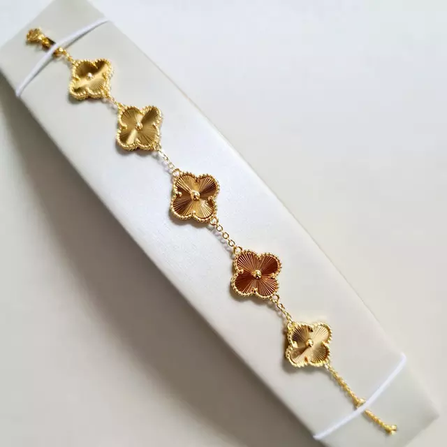 Clover Leaf Bracelet