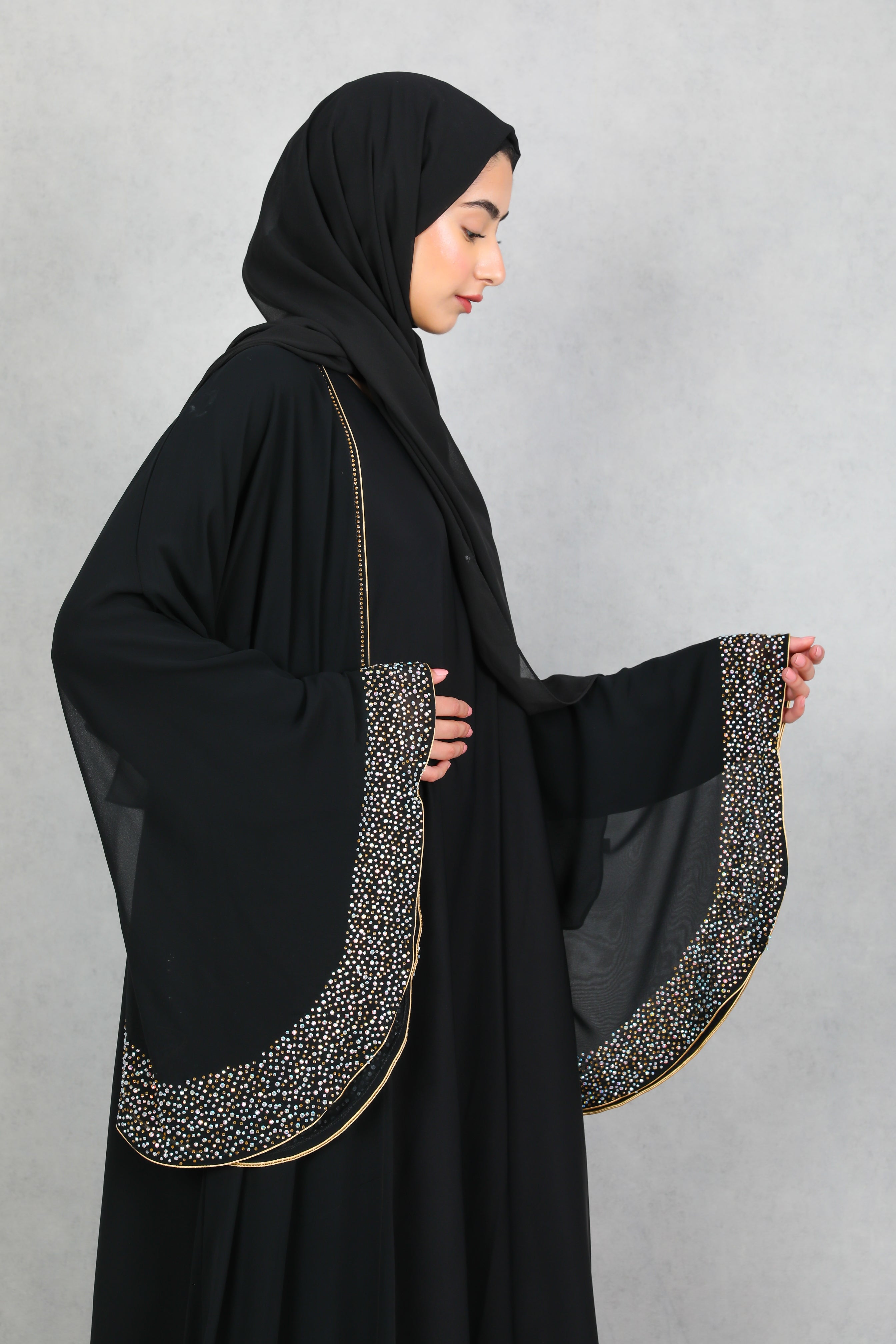 Hadiya 4 Piece Abaya