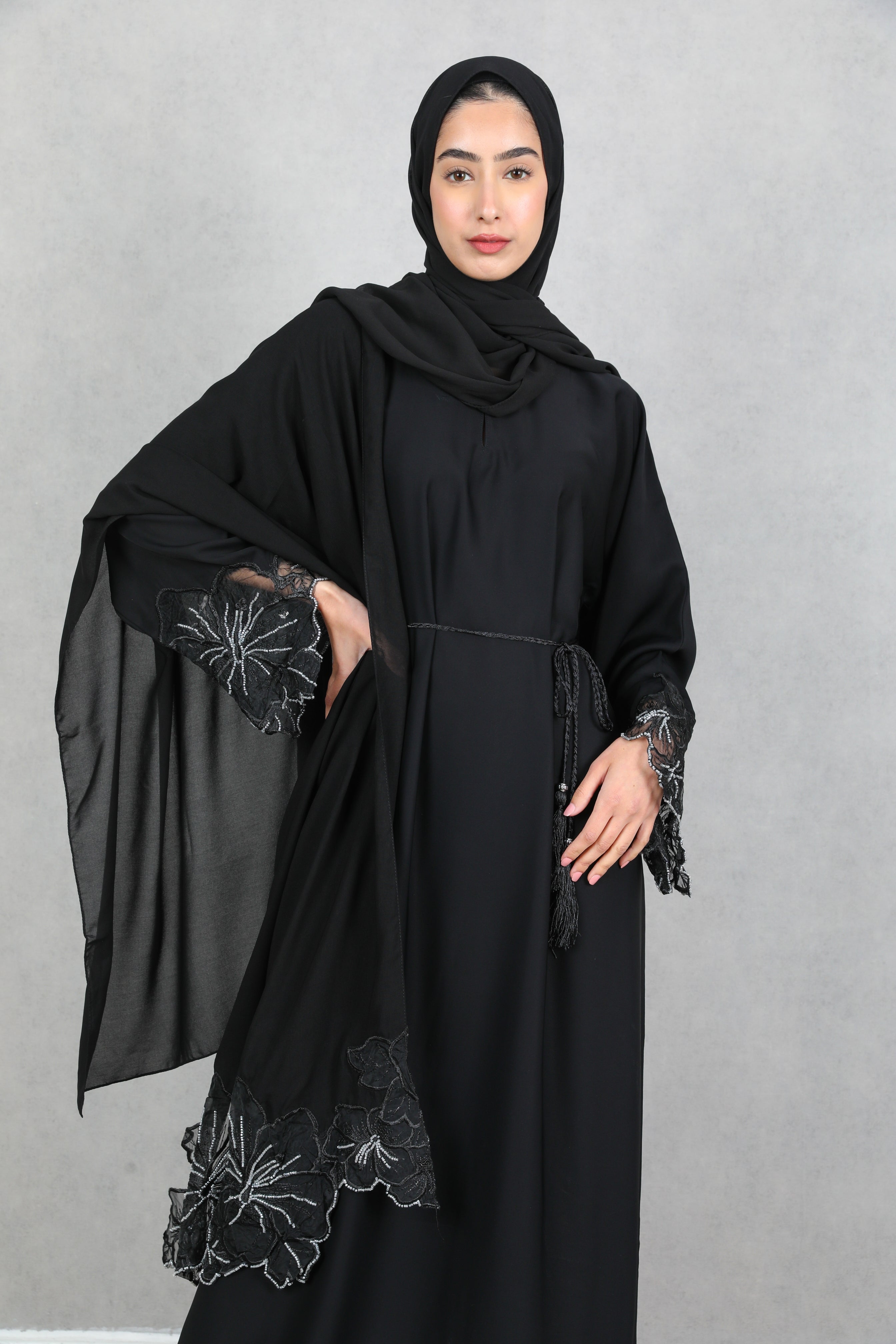 Ammarah Lace Detail Abaya